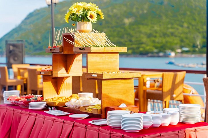 Sunset Cocktail und Dinner Cruise in der Nha Trang Bucht, Vietnam, Foto 44 | wizardtrip