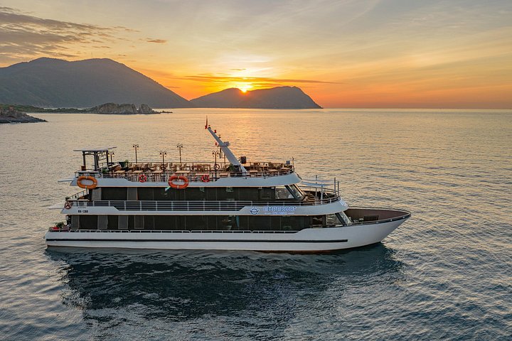 Sunset Cocktail und Dinner Cruise in der Nha Trang Bucht, Vietnam, Foto 46 | wizardtrip