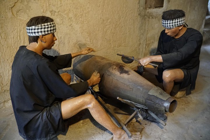 Utforsk de historiske Cu Chi-tunnelene, et nettverk av underjordiske passasjer brukt under Vietnamkrigen, nær Ho Chi Minh-byen, foto 12 | wizardtrip