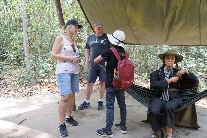 Utforsk de historiske Cu Chi-tunnelene, et nettverk av underjordiske passasjer brukt under Vietnamkrigen, nær Ho Chi Minh-byen, foto 13 | wizardtrip