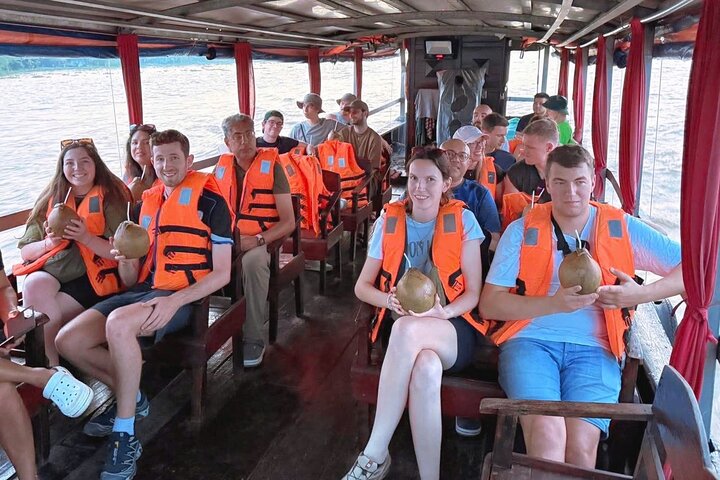 Explore the lush Mekong Delta with a sampan boat ride, local lunch, and cultural experiences in Vietnam, photo 7 | wizardtrip