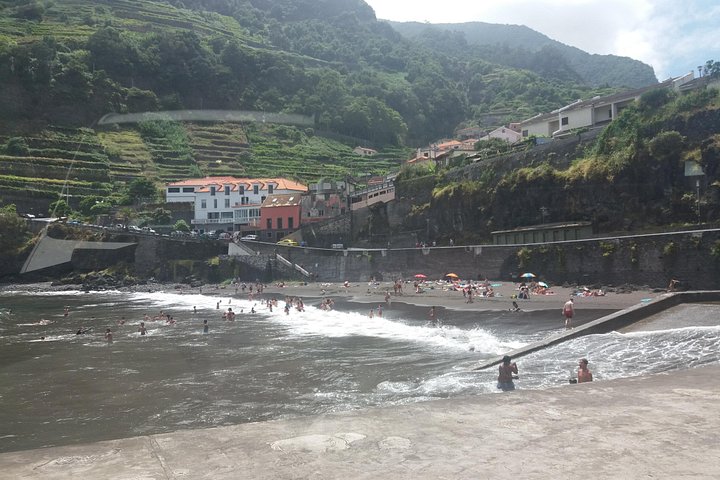 Explore a deslumbrante costa oeste da Madeira, incluindo a Floresta do Fanal e as piscinas naturais de Porto Moniz, num passeio cénico em pequeno grupo, foto 7 | wizardtrip