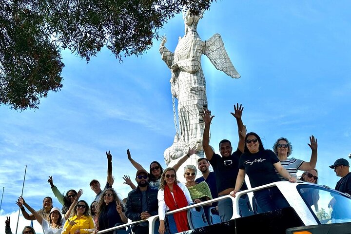 Quito Stadtrundfahrt Doppeldeckerbus | wizardtrip