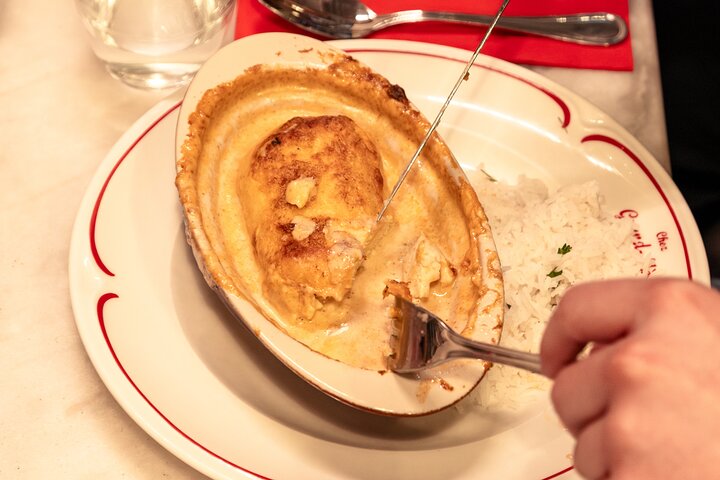A guided food tour in Lyon, France, featuring local delicacies and wine tastings, photo 8 | wizardtrip