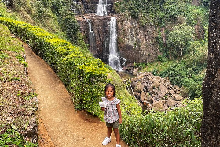 Privat biltur på Sri Lanka med chauffør, der udforsker ikoniske vartegn og naturskønne ruter, foto 14 | wizardtrip