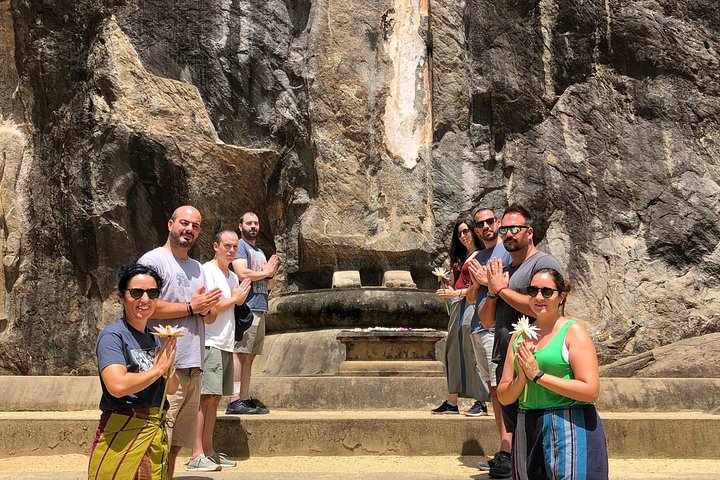 Privat biltur på Sri Lanka med chauffør, der udforsker ikoniske vartegn og naturskønne ruter, foto 21 | wizardtrip