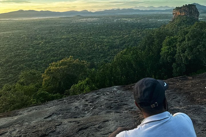 Privat biltur på Sri Lanka med chauffør, der udforsker ikoniske vartegn og naturskønne ruter, foto 23 | wizardtrip
