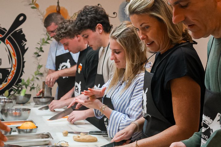 Lisbon Portuguese Cooking Class with 3-Course Dinner | wizardtrip