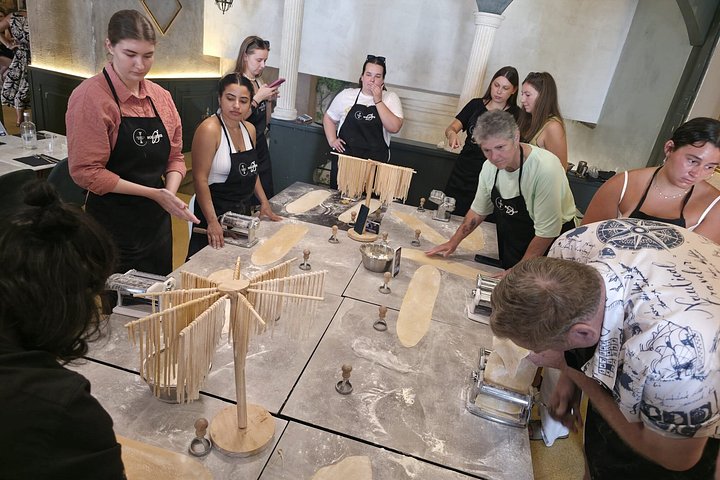 Praktischer Kochkurs für Pasta und Tiramisu in Neapel, Italien, Foto 24 | wizardtrip