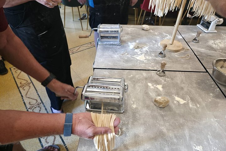 Praktischer Kochkurs für Pasta und Tiramisu in Neapel, Italien, Foto 25 | wizardtrip