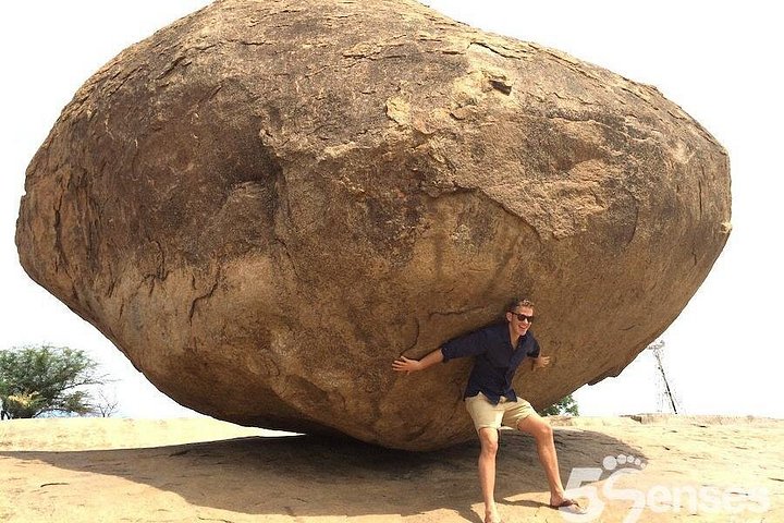 Udforsk gamle klippeskårne templer og skulpturer i Mahabalipuram, en historisk kystby i Indien, foto 9 | wizardtrip