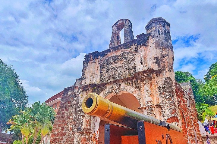Explore historical Malacca's landmarks, including Dutch Square, St. Paul's Church, and Jonker Street, photo 31 | wizardtrip