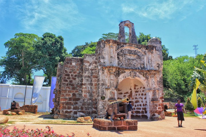Explore historical Malacca's landmarks, including Dutch Square, St. Paul's Church, and Jonker Street, photo 32 | wizardtrip