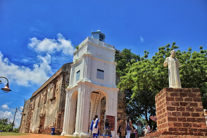 Explore historical Malacca's landmarks, including Dutch Square, St. Paul's Church, and Jonker Street, photo 33 | wizardtrip