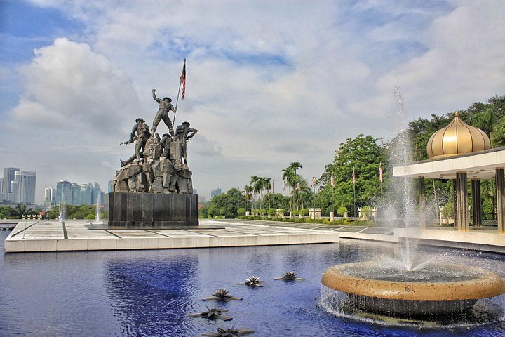 Visite de la ville de Kuala Lumpur présentant des monuments emblématiques et des sites culturels, photo 10 | wizardtrip