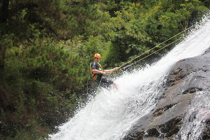 Canyoning adventure at Datanla Waterfall in Da Lat, Vietnam, photo 6 | wizardtrip