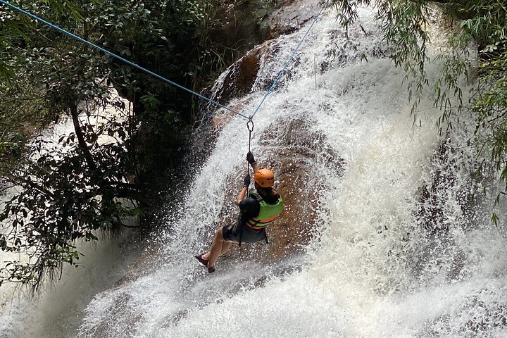 Canyoning adventure at Datanla Waterfall in Da Lat, Vietnam, photo 13 | wizardtrip