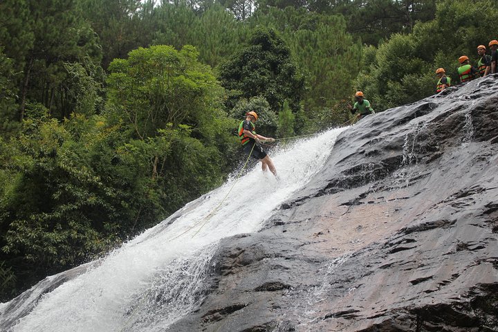 Canyoning adventure at Datanla Waterfall in Da Lat, Vietnam, photo 14 | wizardtrip