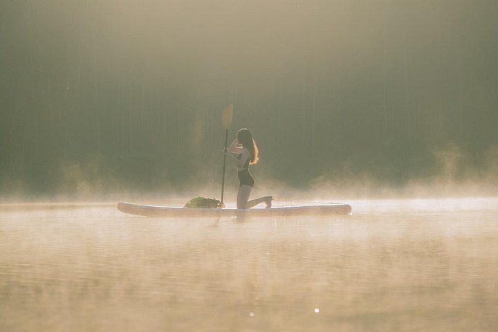 Kajak- und SUP-Abenteuer auf dem Tuyen Lam See in Da Lat, Vietnam, mit malerischer Aussicht, Foto 9 | wizardtrip