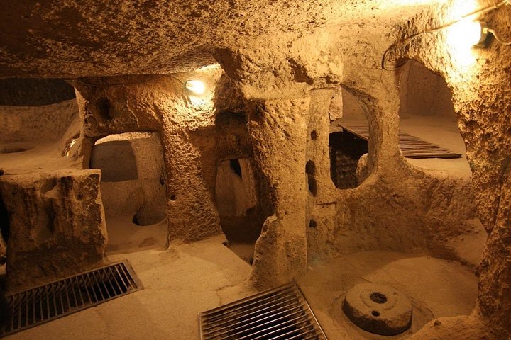 Explore as paisagens únicas da Capadócia, chaminés de fada, habitações em cavernas e locais antigos num tour privado de dia inteiro, foto 12 | wizardtrip