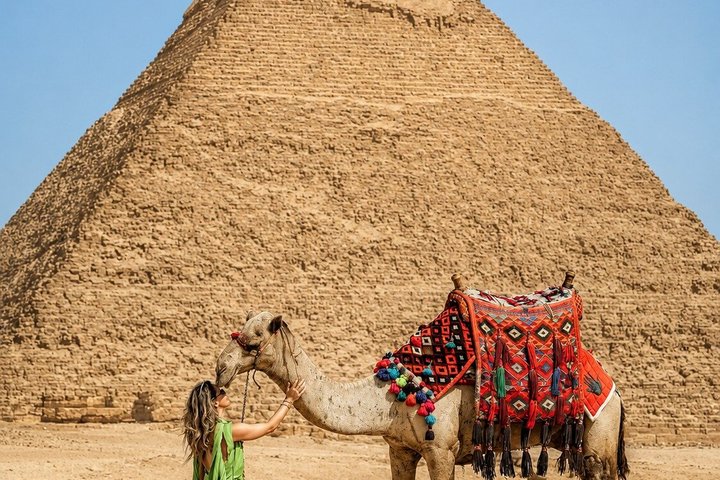 Tour VIP privado das Pirâmides de Gizé, Esfinge, passeio de camelo e tumbas antigas no Cairo, Egito, foto 17 | wizardtrip