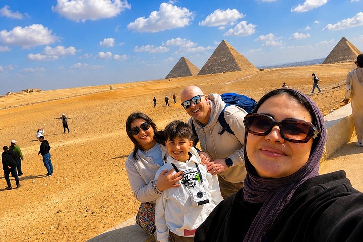 Tour VIP privado das Pirâmides de Gizé, Esfinge, passeio de camelo e tumbas antigas no Cairo, Egito, foto 49 | wizardtrip