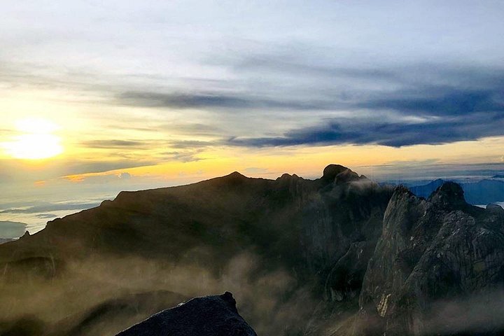Bestig Mount Kinabalu, Borneos højeste bjerg, på et 2-dages guidet eventyr fra Kota Kinabalu, foto 6 | wizardtrip