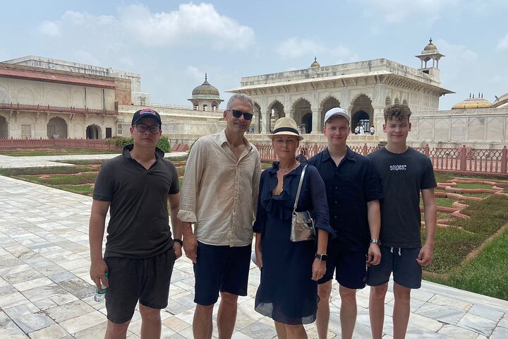 Viagem de um dia ao Taj Mahal e Forte de Agra a partir de Delhi de comboio, foto 16 | wizardtrip