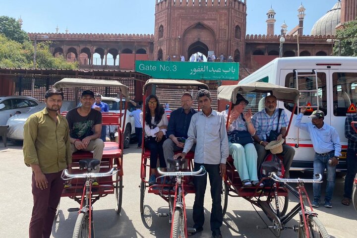 Esplora le meraviglie storiche e moderne di Delhi con un tour guidato privato, inclusi monumenti iconici e mercati vivaci, foto 8 | wizardtrip