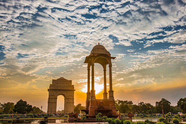 Esplora le meraviglie storiche e moderne di Delhi con un tour guidato privato, inclusi monumenti iconici e mercati vivaci, foto 23 | wizardtrip