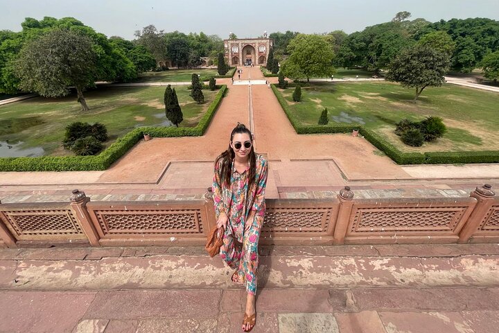 Esplora le meraviglie storiche e moderne di Delhi con un tour guidato privato, inclusi monumenti iconici e mercati vivaci, foto 27 | wizardtrip