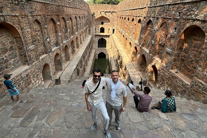 Esplora le meraviglie storiche e moderne di Delhi con un tour guidato privato, inclusi monumenti iconici e mercati vivaci, foto 32 | wizardtrip