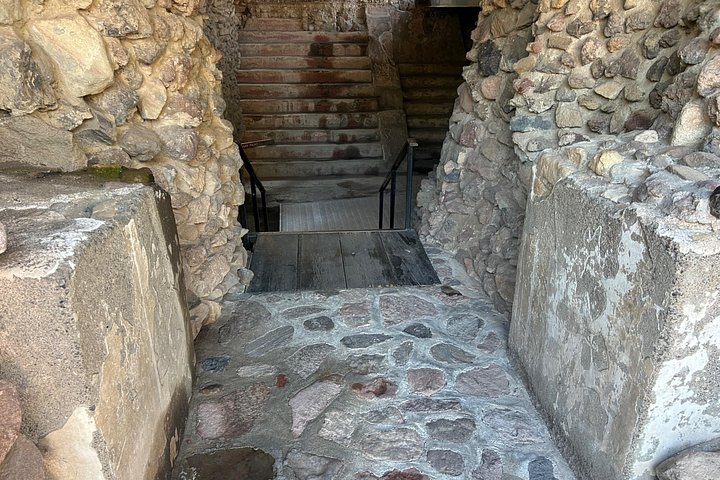メキシコシティ発ツアーで、テオティワカンの古代ピラミッドを探索し、洞窟レストランでユニークな食事を楽しみましょう、写真13 | wizardtrip