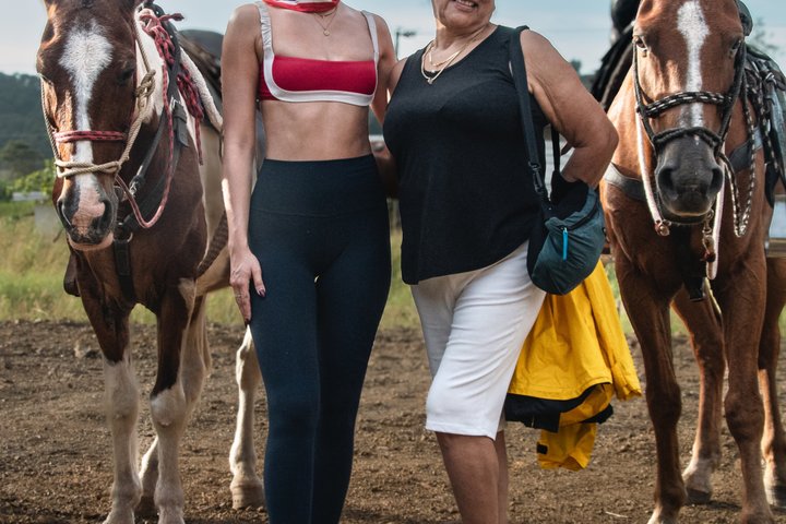Horseback riding adventure on Jaco Beach, Costa Rica, through diverse landscapes and along the coast, photo 19 | wizardtrip