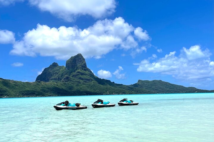 Tour de l'île de Bora Bora en Jet Ski | wizardtrip