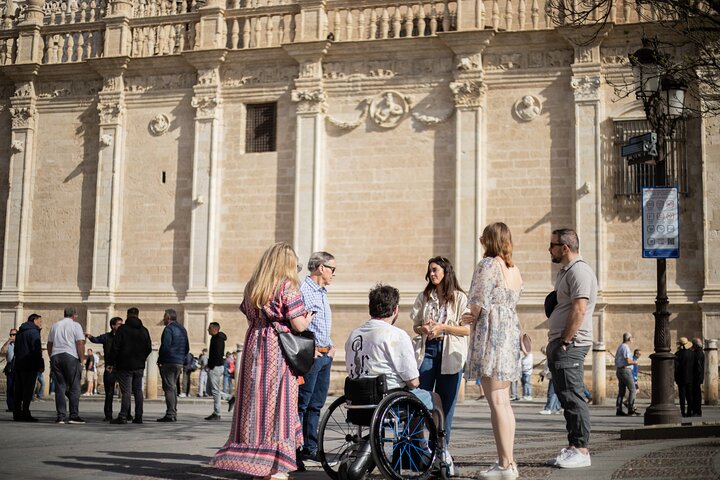 A guided walking tour of Seville's historic landmarks, including the Cathedral and Plaza de España, photo 17 | wizardtrip