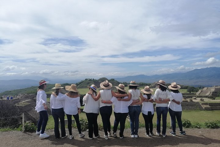 Visita guiada às antigas ruínas zapotecas de Monte Alban, Oaxaca, México, foto 15 | wizardtrip