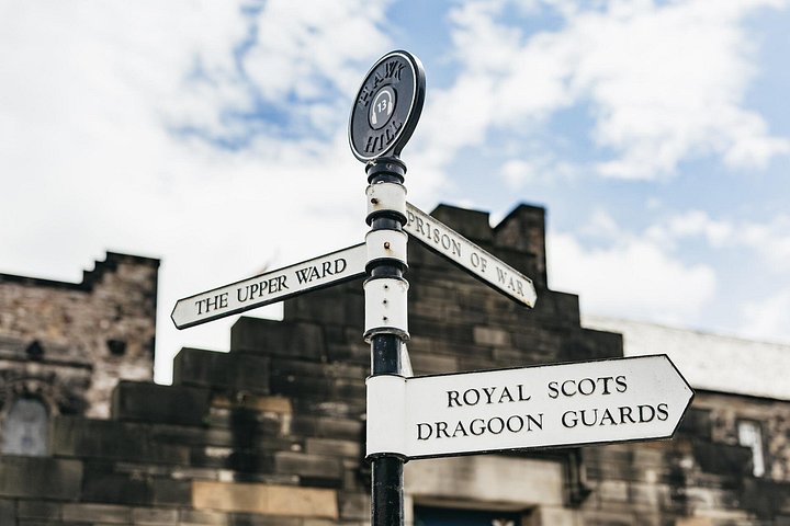 Tour guiado por el Castillo de Edimburgo, Escocia, destacando arquitectura histórica y vistas de la ciudad, foto 8 | wizardtrip