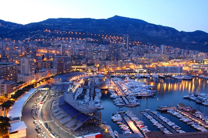 Formule 1 wandeltocht over het circuit van de Grand Prix van Monaco, inclusief beroemde bochten en bezienswaardigheden, foto 4 | wizardtrip