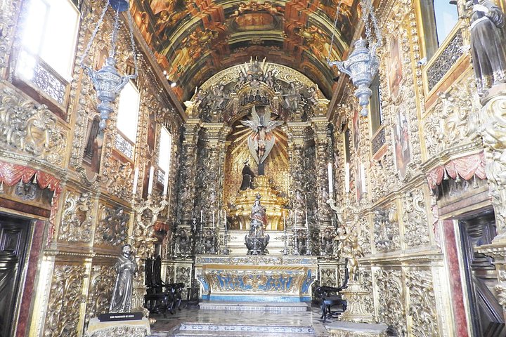 Recorrido a pie por lugares emblemáticos del centro histórico de Río de Janeiro, como el Teatro Municipal y la Escalera de Selarón, foto 9 | wizardtrip