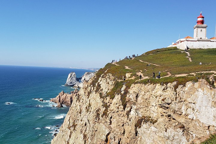 Explora los palacios de Sintra y la costa de Cascais en un tour de 10 horas en grupo pequeño desde Lisboa, foto 22 | wizardtrip