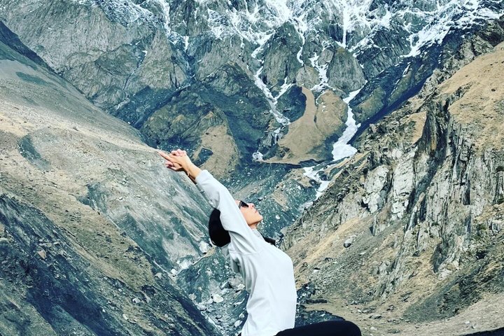Privat tur, der udforsker den naturskønne Georgian Military Highway, Ananuri Fæstning, Gudauri skisportssted og Gergeti Treenighedskirke nær Kazbegi, foto 19 | wizardtrip