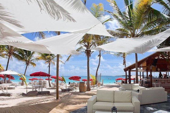 Verken de diverse attracties van St. Maarten, van schilderachtige uitzichtpunten en historische forten tot levendige stranden en bruisende markten, foto 18 | wizardtrip