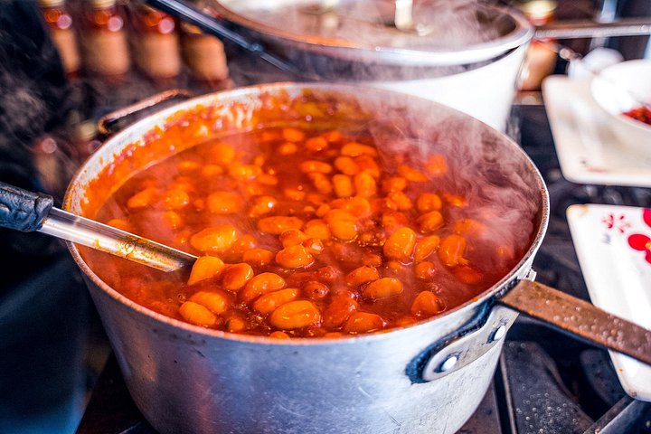 Um roteiro gastronômico guiado explorando as delícias culinárias do bairro Mile End de Montreal, foto 9 | wizardtrip