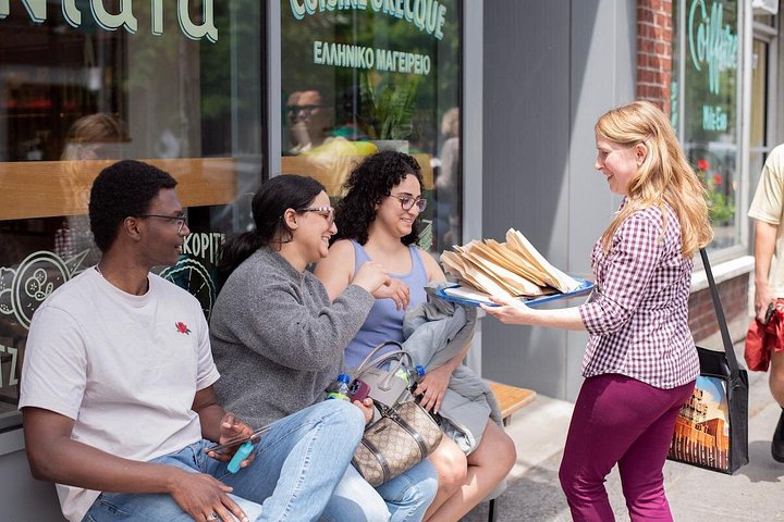 Um roteiro gastronômico guiado explorando as delícias culinárias do bairro Mile End de Montreal, foto 12 | wizardtrip