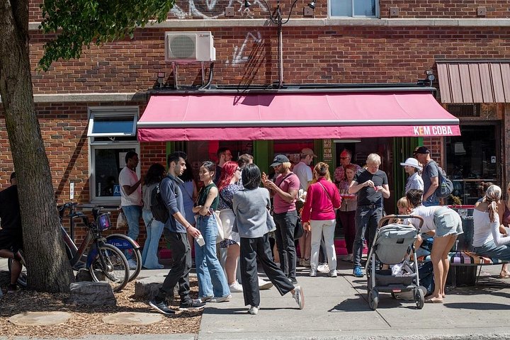 Um roteiro gastronômico guiado explorando as delícias culinárias do bairro Mile End de Montreal, foto 20 | wizardtrip