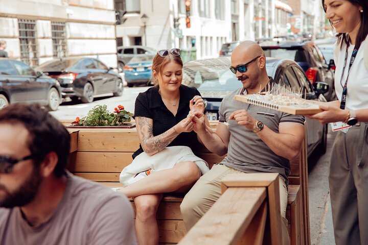 Un tour gastronómico guiado por las calles históricas del Viejo Montreal, Canadá, con delicias locales, foto 9 | wizardtrip