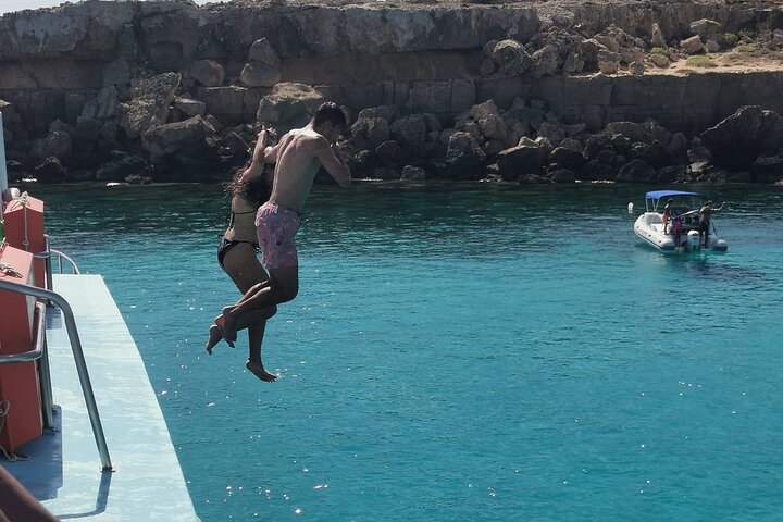 Bådcruise til Blue Lagoon og Turtle Cove i Ayia Napa, Cypern, med svømning og snorkling, foto 17 | wizardtrip