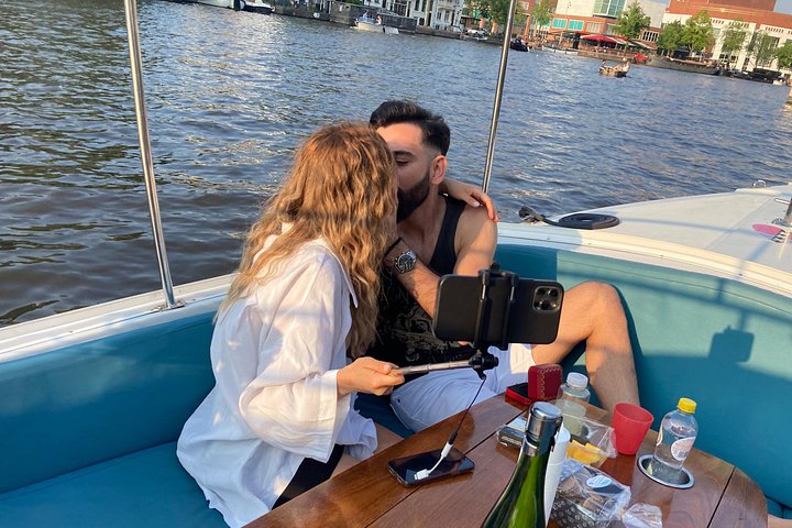 Privat kanalkryssning i Amsterdam med guide och drycker, foto 8 | wizardtrip
