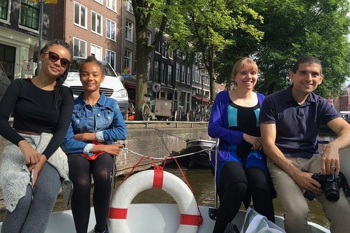 Privat kanalkryssning i Amsterdam med guide och drycker, foto 27 | wizardtrip